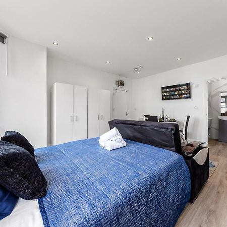 Comfy 1Bdr - 30Mins To Central Ldn - Parking The Hyde Екстериор снимка